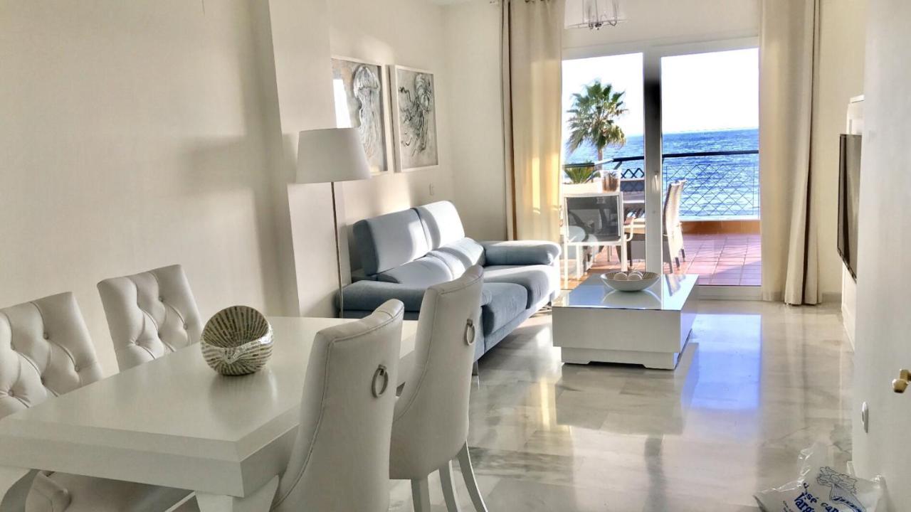 Mi Capricho B17 Beachfront Apartment Sitio de Calahonda Buitenkant foto