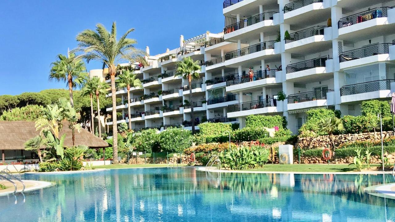 Mi Capricho B17 Beachfront Apartment Sitio de Calahonda Buitenkant foto